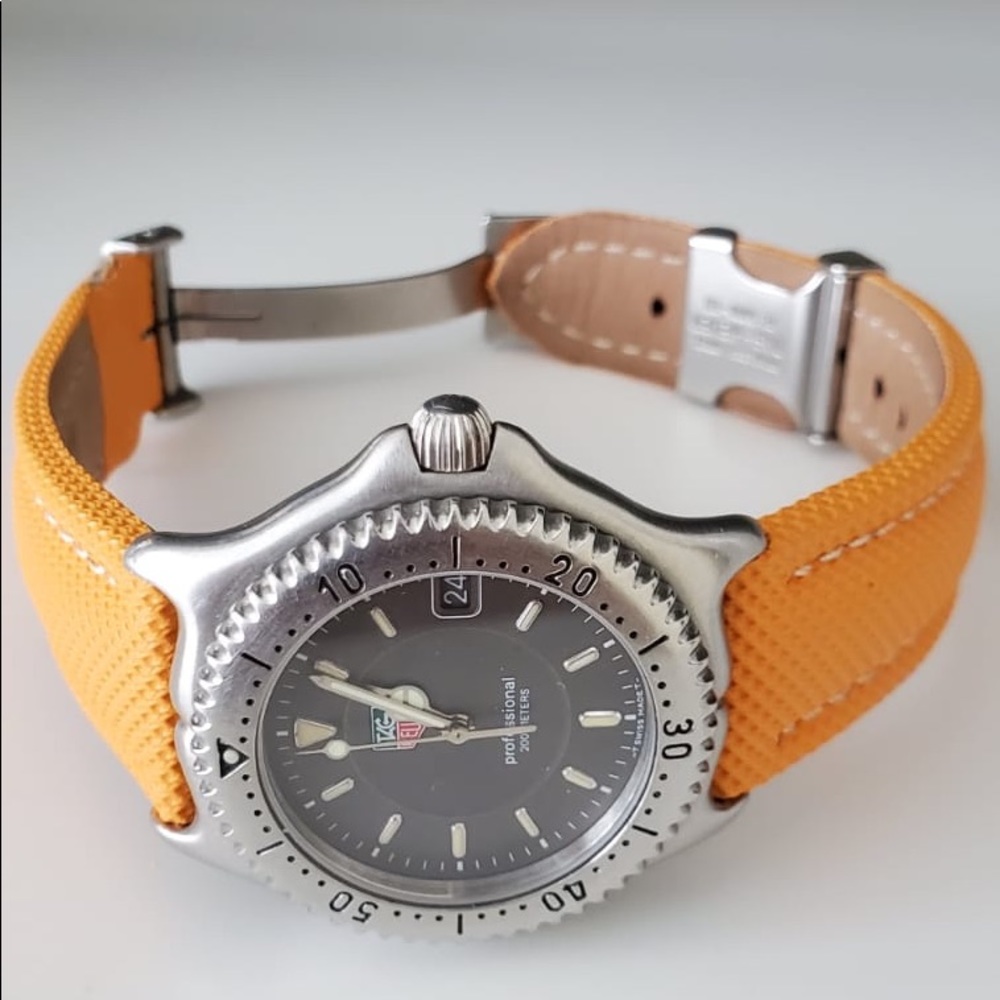 Tag Heuer W1 1111